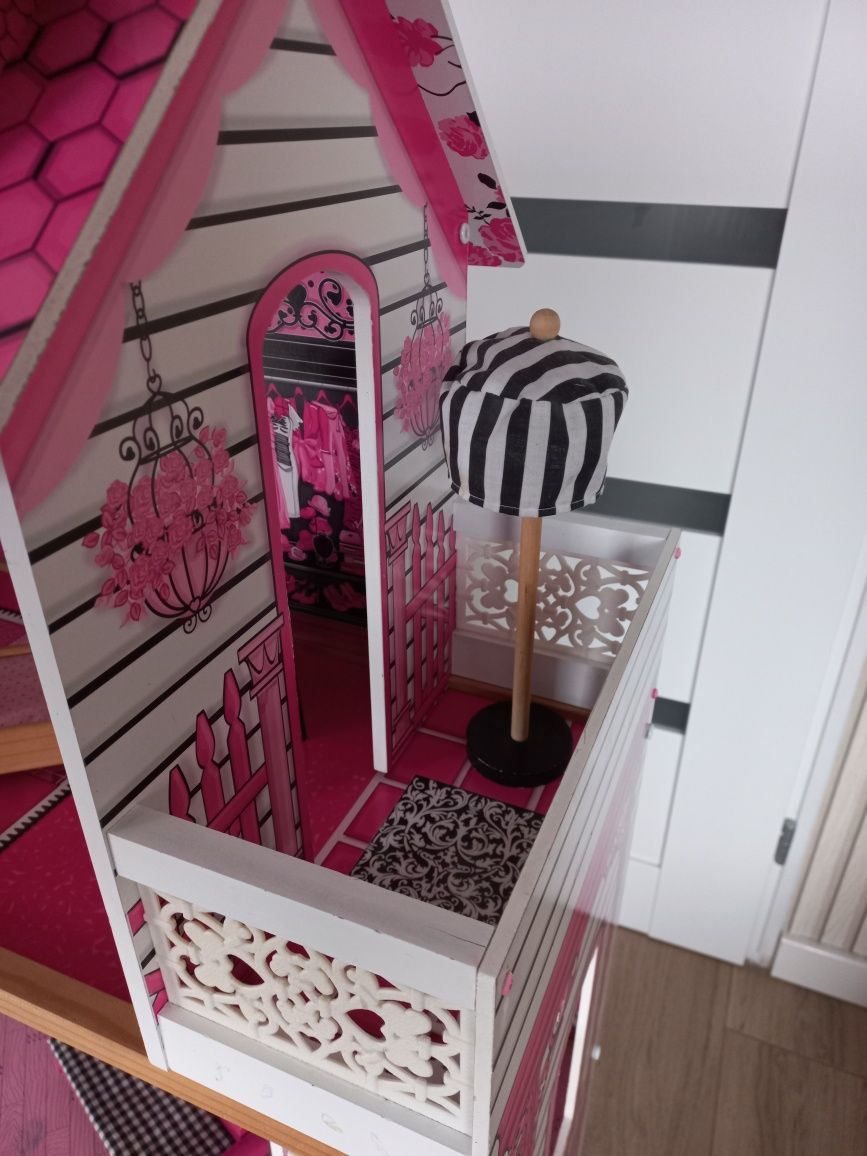 Duzy domek dla lalek 121cm z meblami KidKraft
