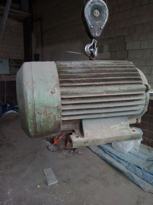 Електро-двигун 75 квт