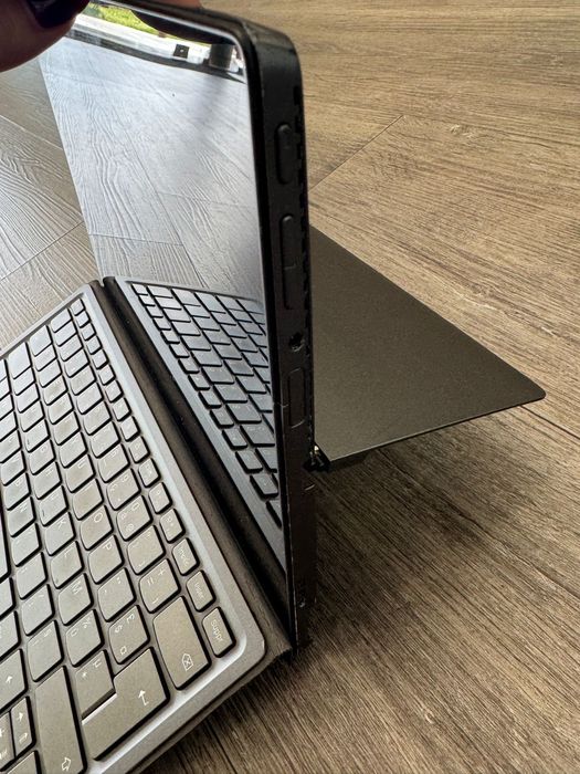 Portatil Lenovo MIIX 520-12IKB