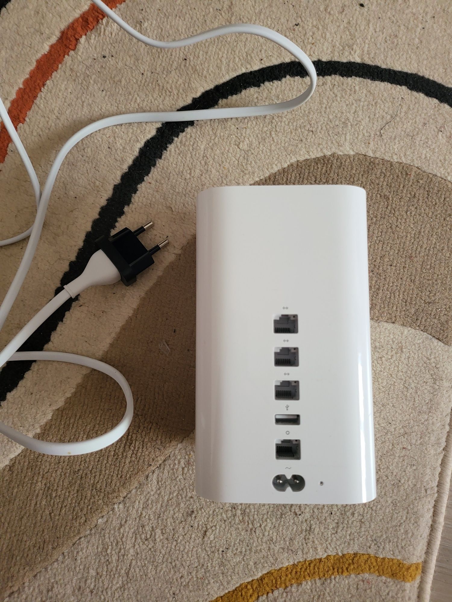Apple Airport Extreme A1521 потужний wifi маршрутизатор