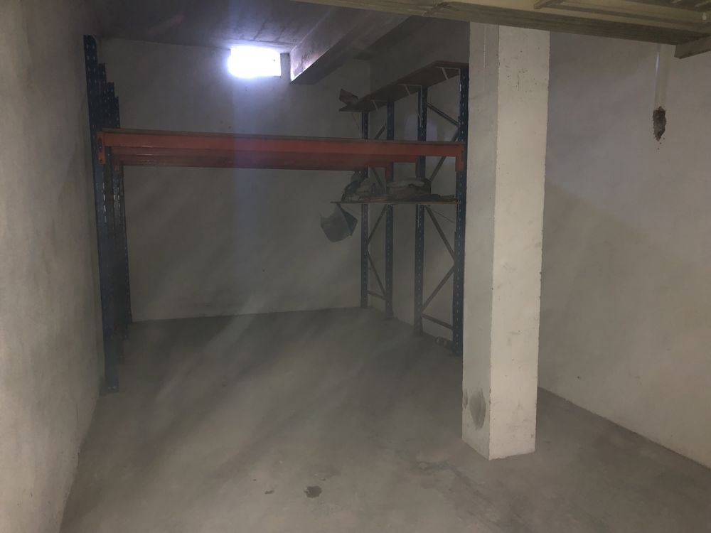 Garagem Box 23m2 na Avenida de Espanha
