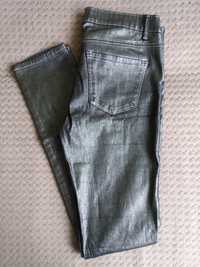 Srebrne spodnie Amisu