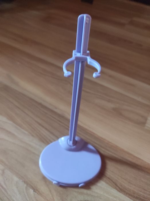 подставка для куклы