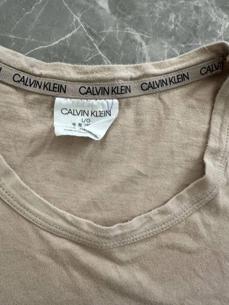 футболка CalvinKlein