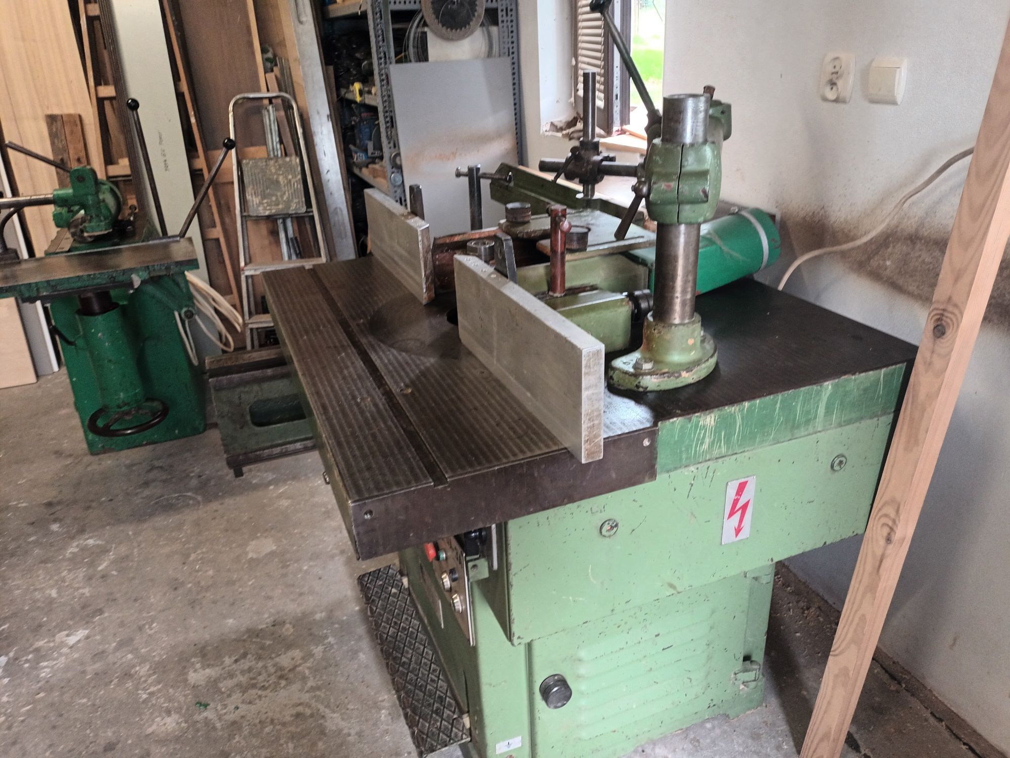 Frezarka Dolnowrzecionowa DFDA-3A