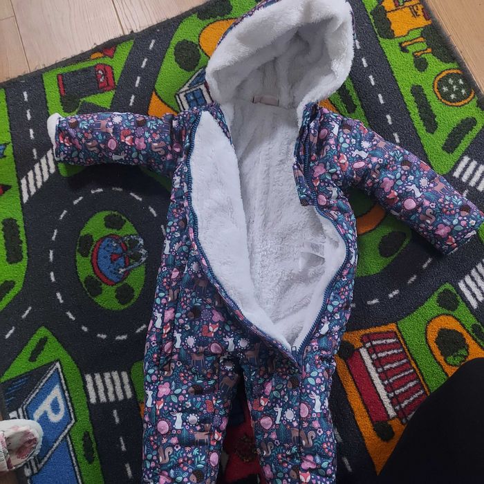 Kombinezon dziewczynka - zima ok 6- 12 miesiaca