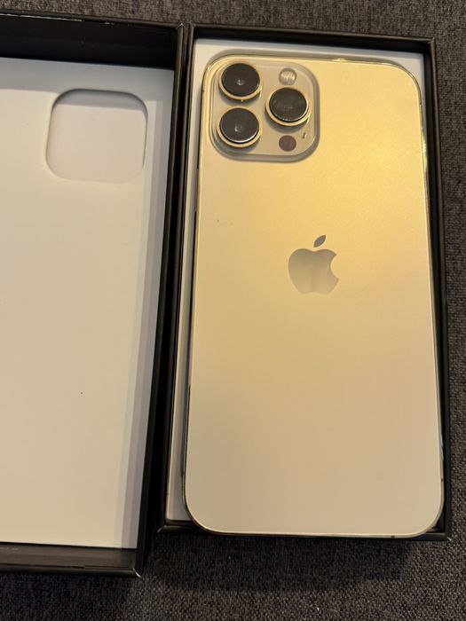 Iphone 13 pro max dourado