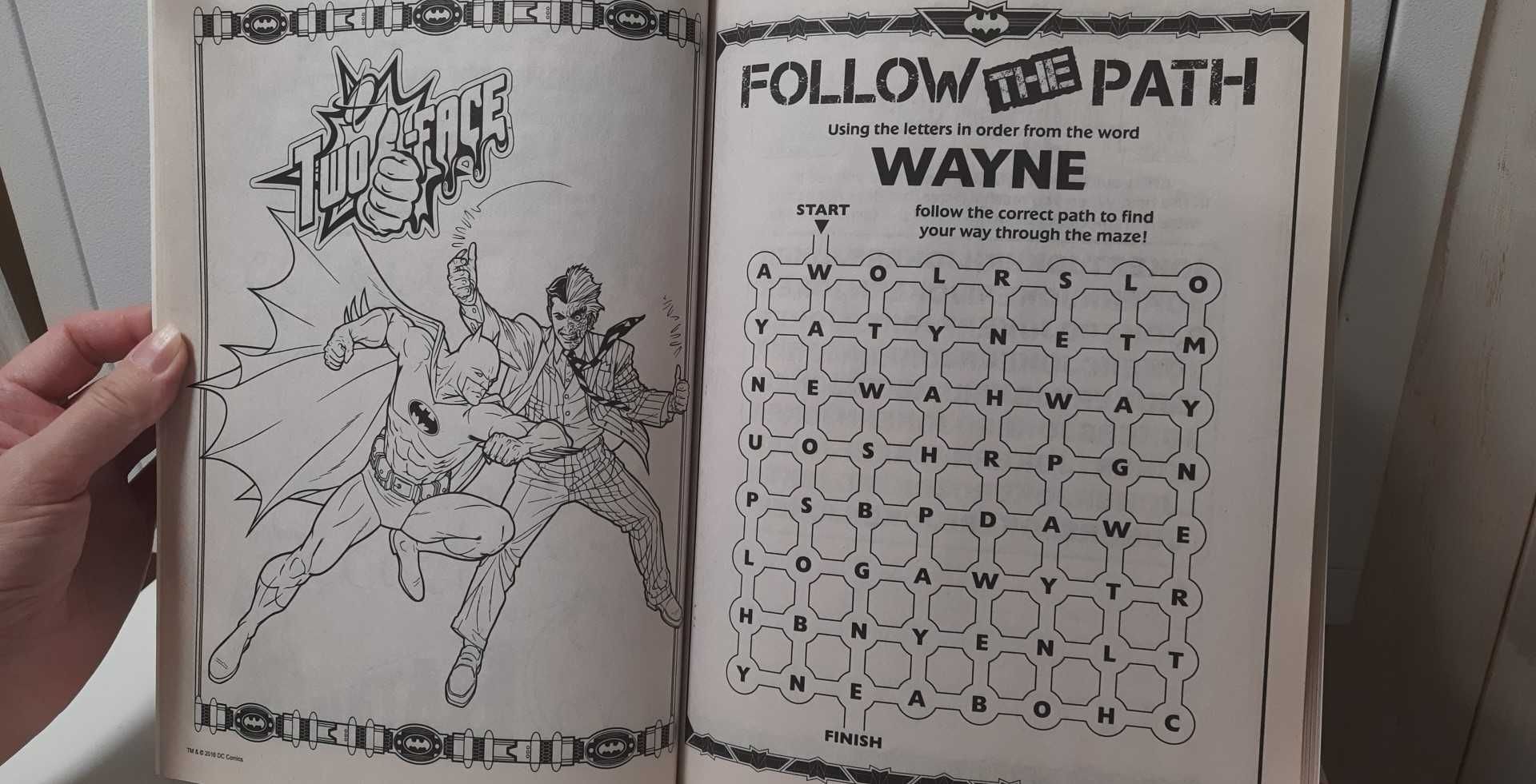Бэтмэн Разукрашка на английском языке + Activity Book