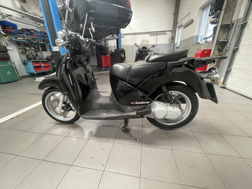 Skuter aprilia scarabeo 150 rok 2003 swiezo sprowadzony