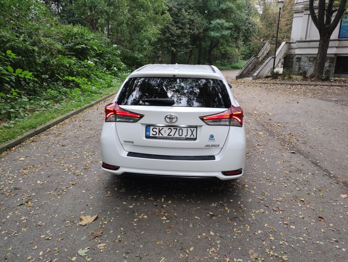 Toyota Auris 2016r.