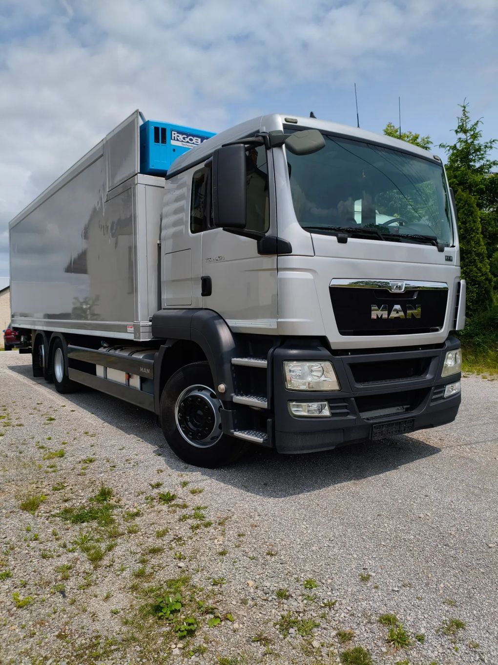 MAN TGS 26.320 / 360 / Euro 5 !!! / CHŁODNIA / WINDA / IZOTERMA / CARRIER / 6 X 2 / oś Skrętna  Man Tgs / Blokada Mostu / Oś skretna / z Niemiec / Servis