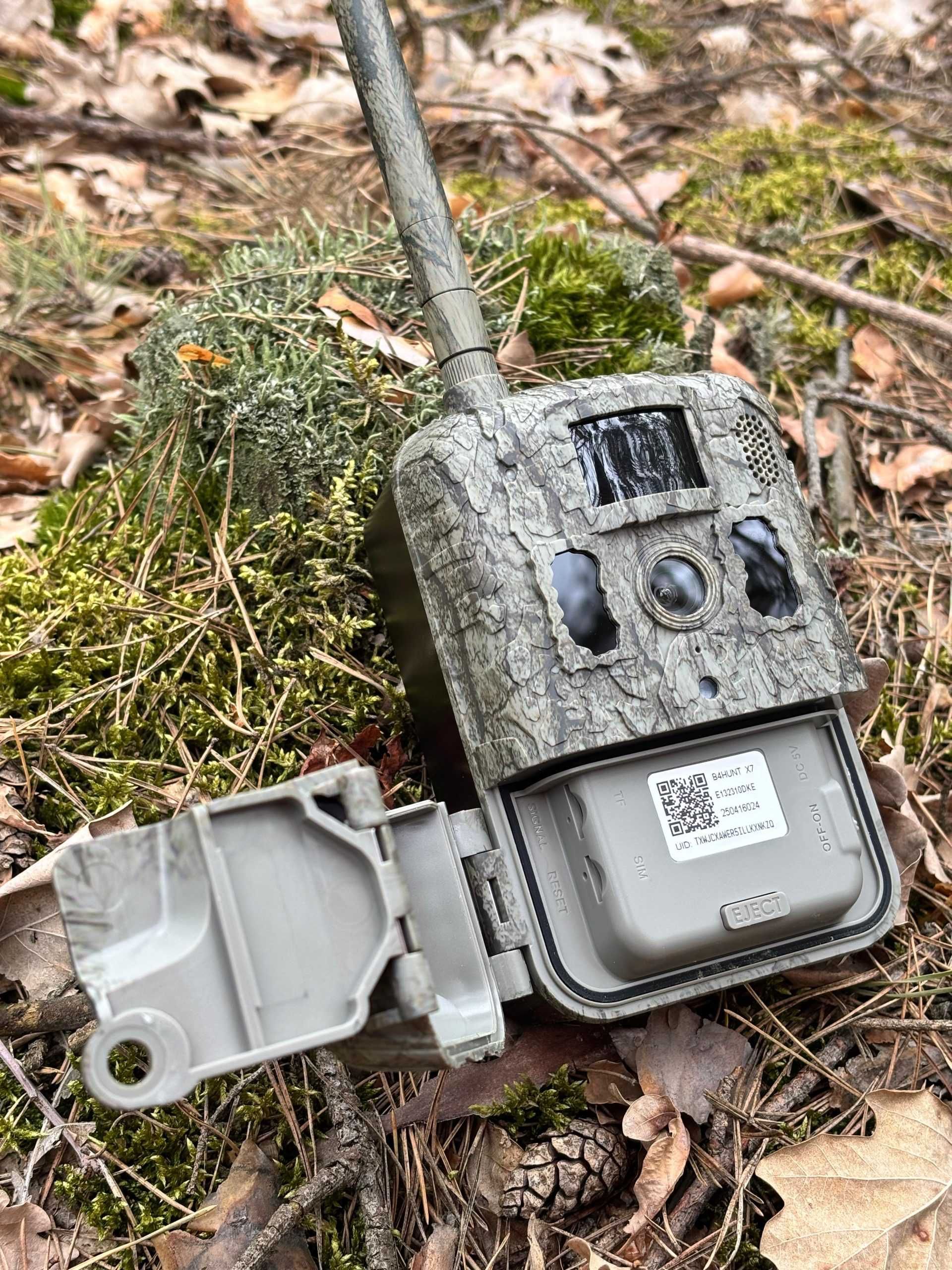 Fotopułapka B4HUNT X7+Panel solarny+24 000mAh aku Li-ion +karta 32 GB
