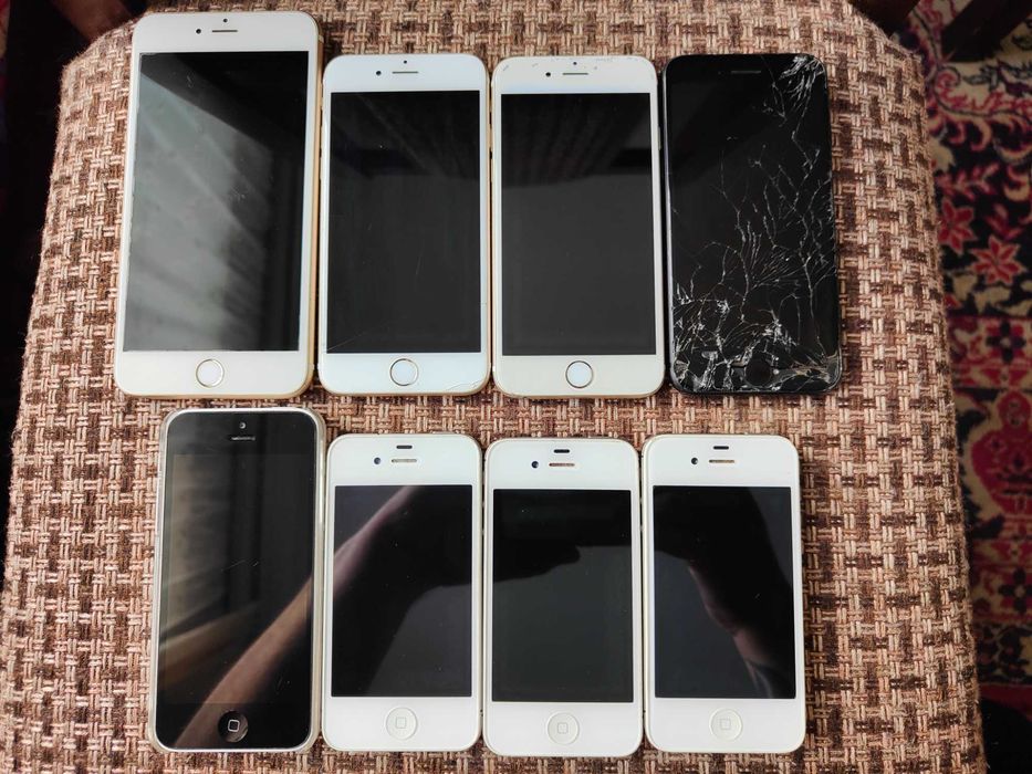 Apple iPad A1337 32GB (1st Gen); iPhone 7; 6s Plus; 6