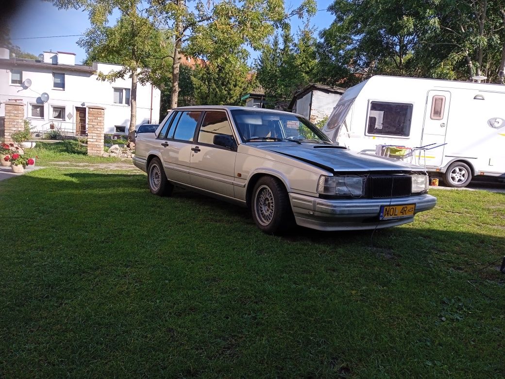 Volvo 740 gl zabytkowy