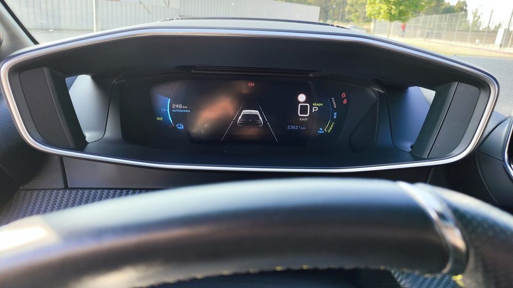 Peugeot e-208 GT 50kWh