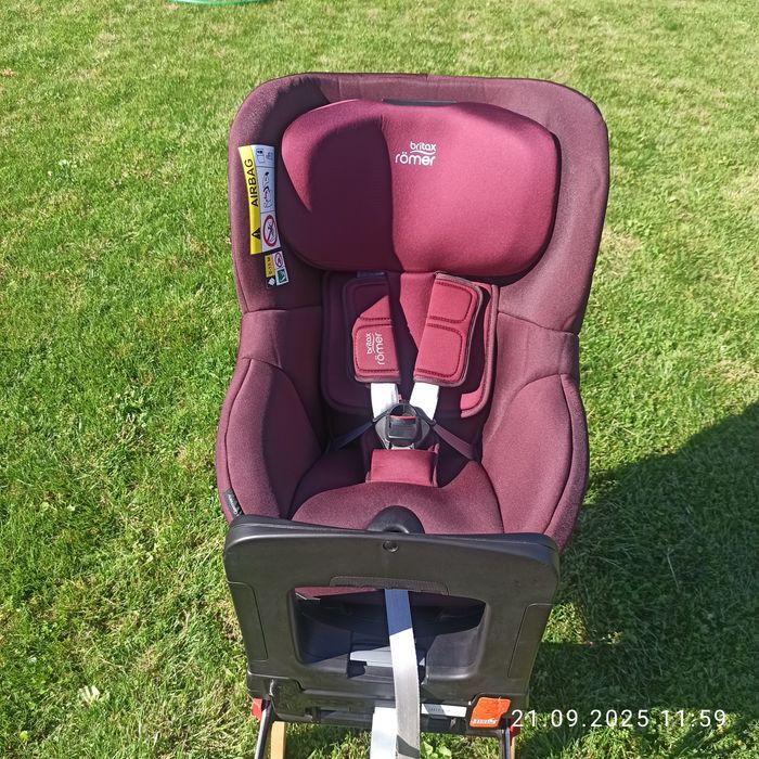 Fotelik Romer Britax DUALFIX M i-SIZE obrotowy Bordowy