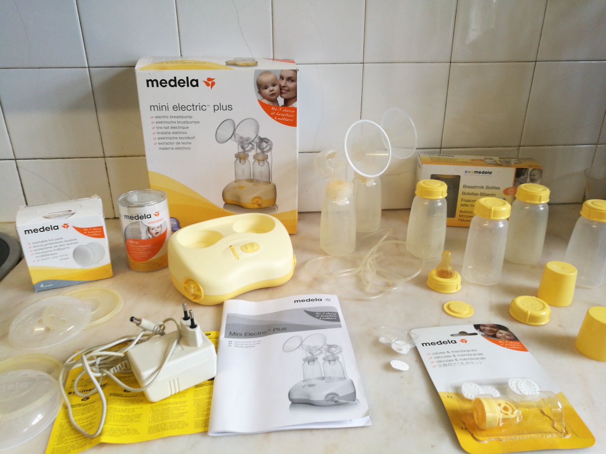 Conjunto Medela extrator leite + extra acessórios como novo