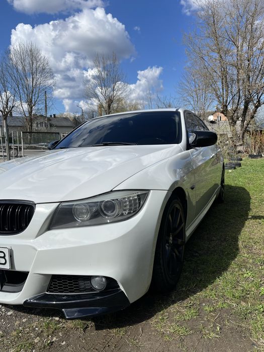 Продам BMW е90 2011 року !!!Терміново!!!