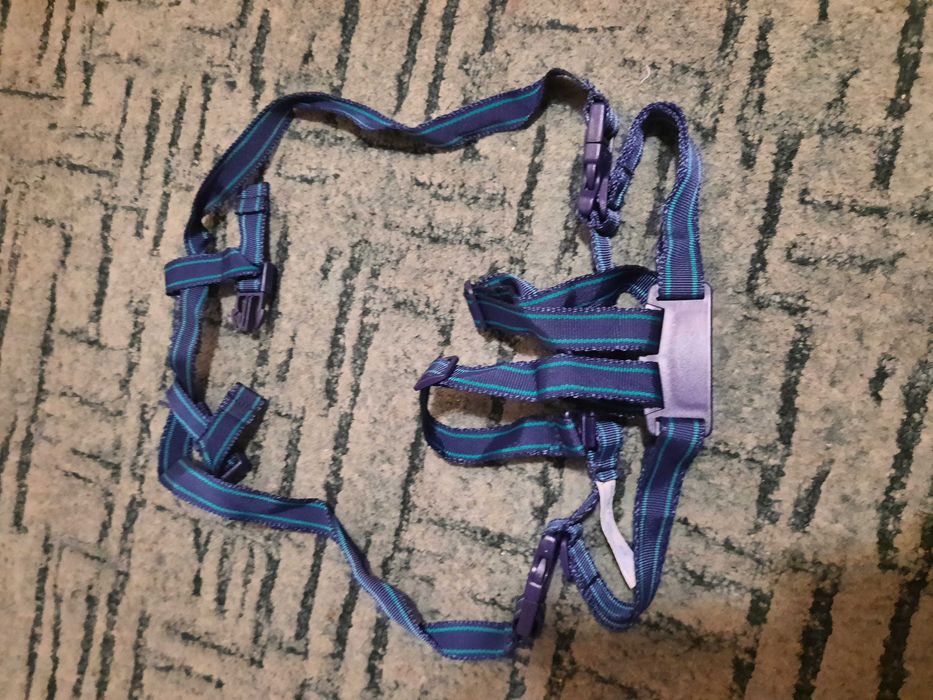 Продам вожжи для дитини