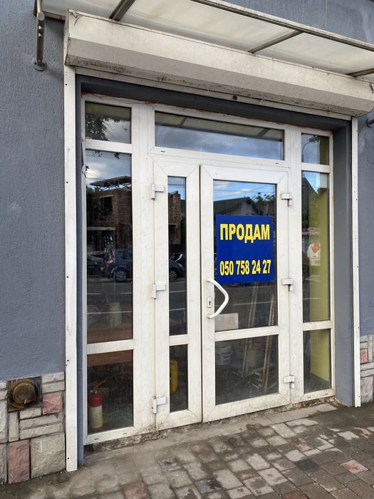 вулНезалежності, комерційне приміщення