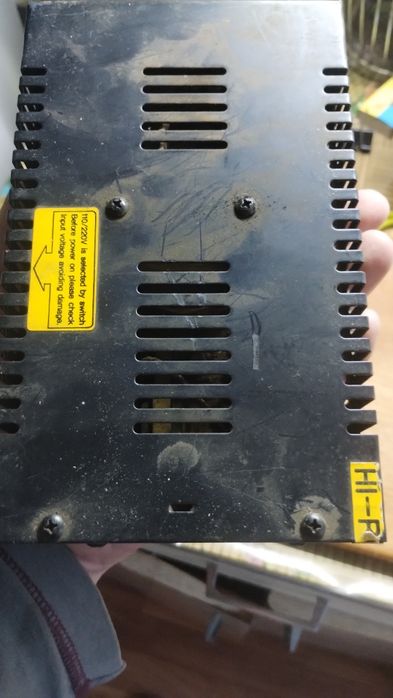 імпульсний блок живлення