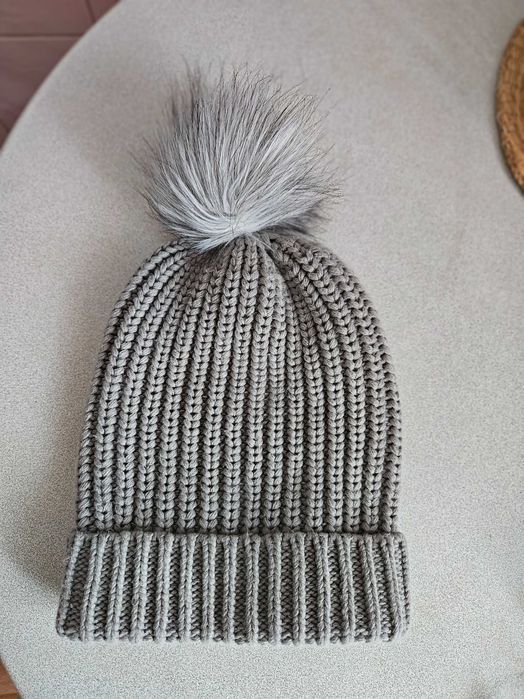 Шапка жіноча COLINS