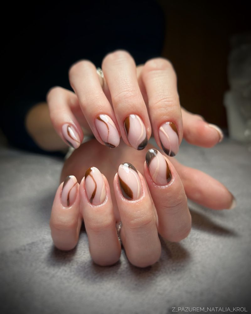 Manicure hybrydowy / przedłużanie żelem