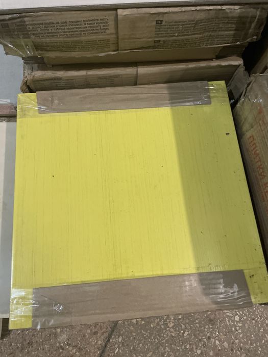 Кафель , плитка , керамограніт , кахель