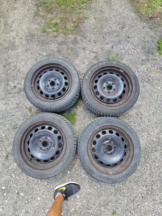 Felgi stalowe 16 VW 5x112 + opony zimowe