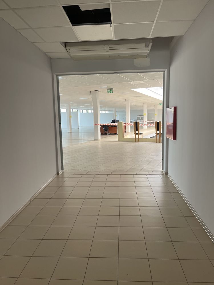 Wynajmę lokal 1430 m2 centrum handlowe JARTON Wiązowna