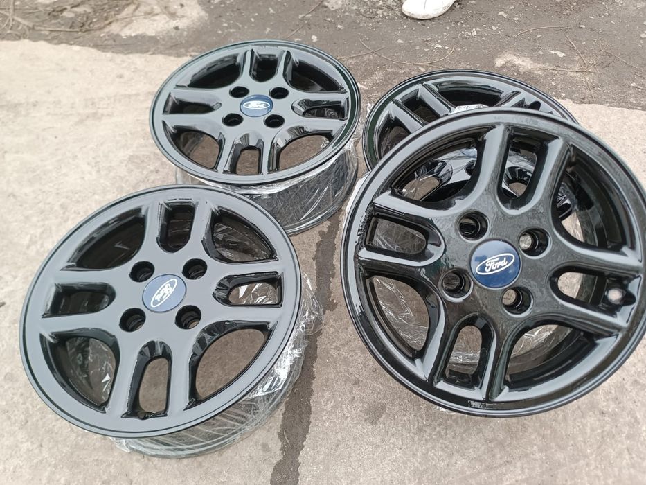 Alufelgi 14 Ford Fiesta Focus Ka+ Courier Tourneo Fusion 4x108 ET36,5