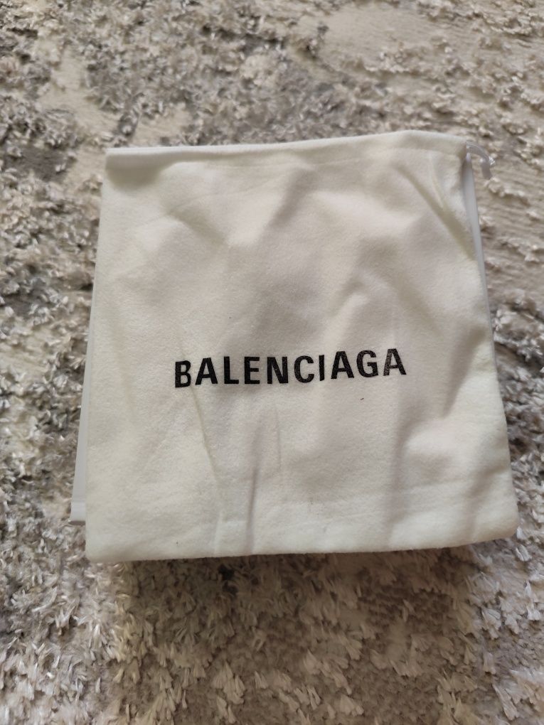 Pasek Balenciaga