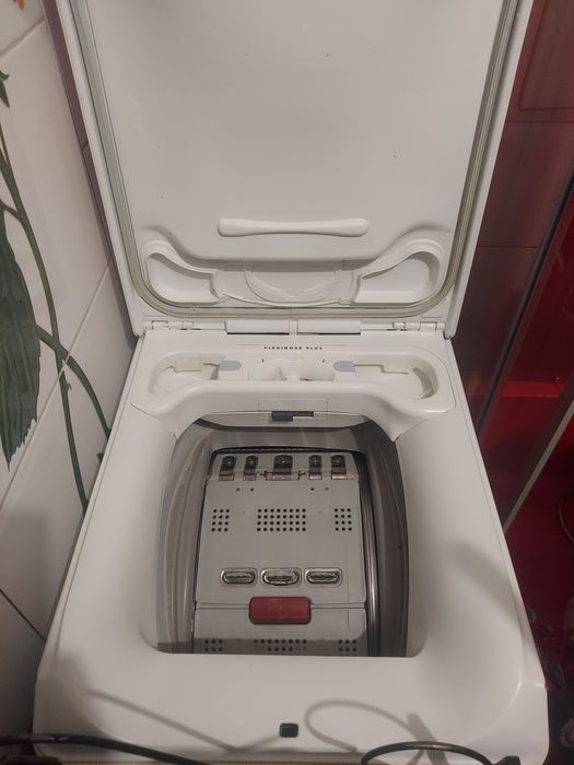 Пральна машина Aeg 7000 з функцією відпарювання