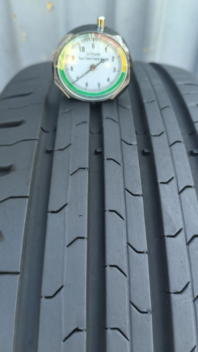 Резина 215.60.R17.Ціна вказана за 1 шт.