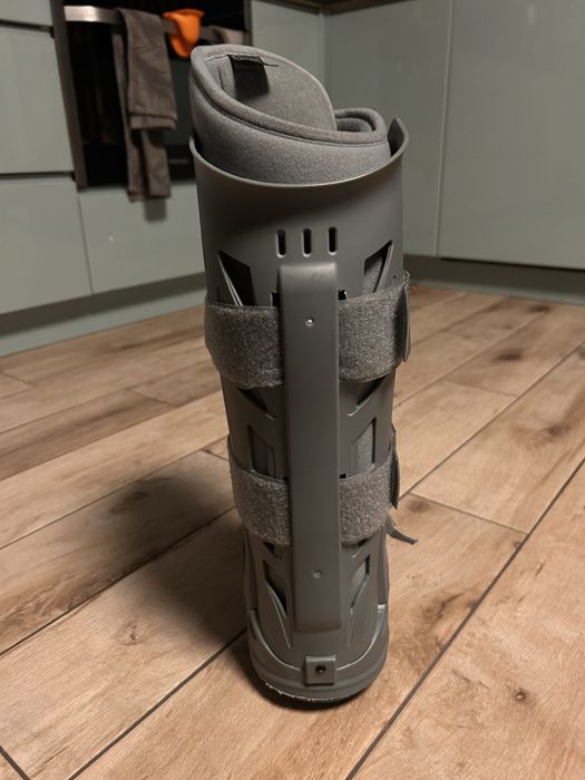 Orteza Neo walker med by Meyra na staw skokowy