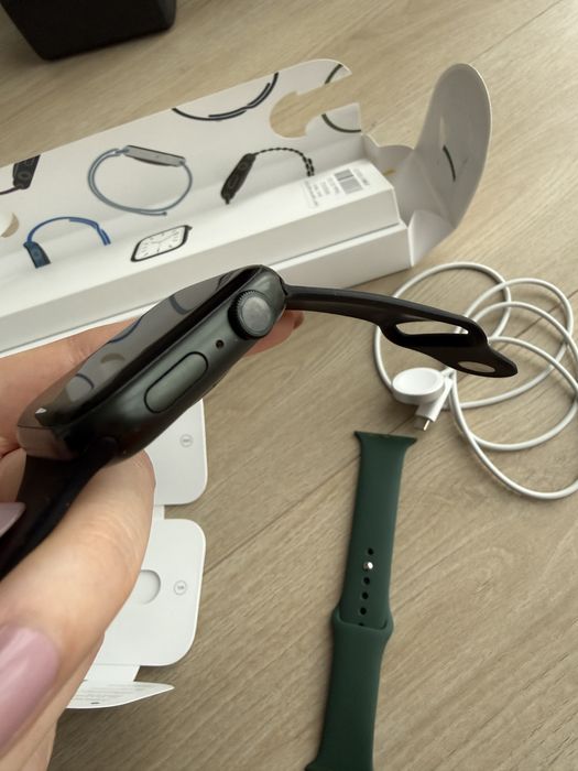 Apple watch series 7 gps 45 mm годинник