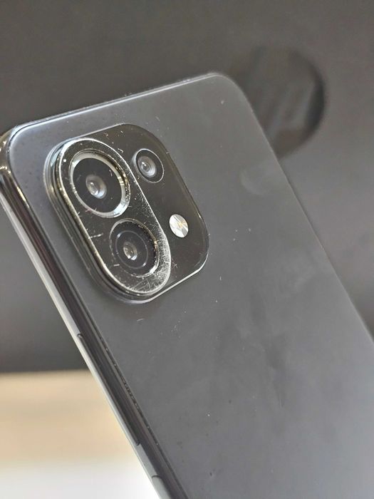VENDO Xiaomi 11 lite 128gb Preto 5G (apenas o telemóvel sem carregador