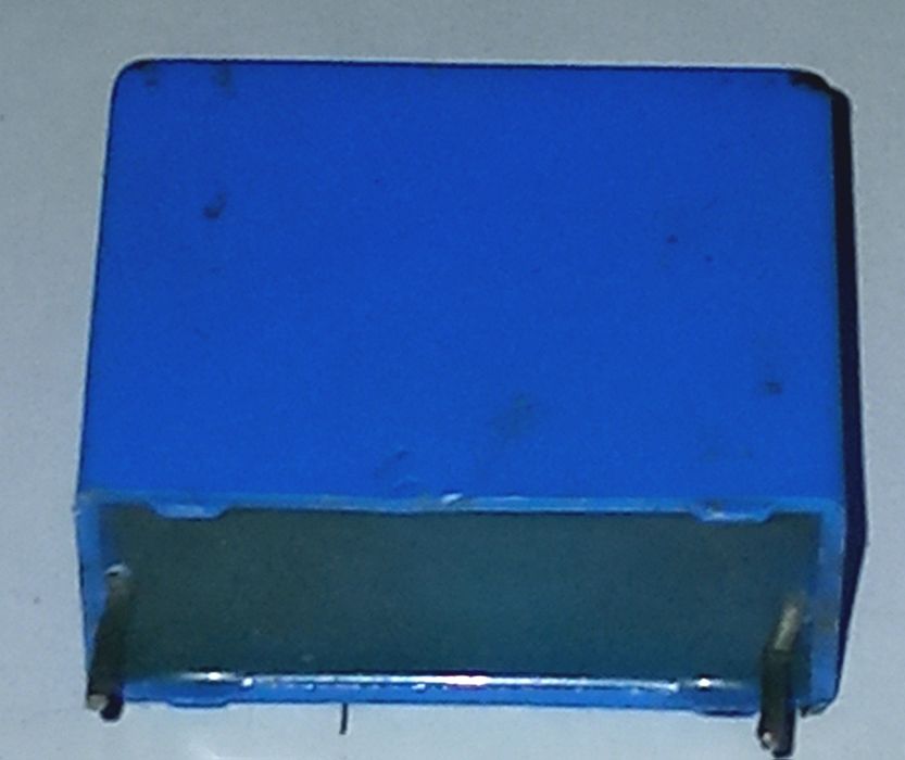 Продам пленочный конденсатор б/у.