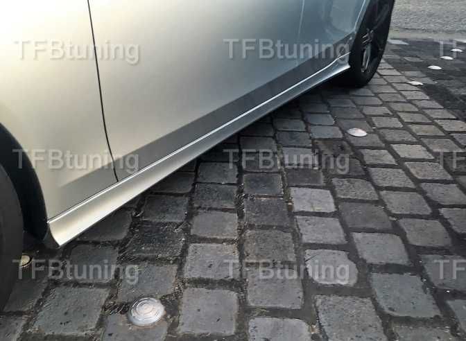 Spoilery progowe Audi A4 B8 TFB TUNING