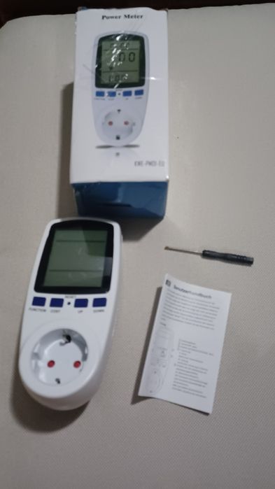 Miernik zużycia energii elektrycznej KWE-PM01-EU