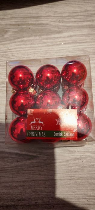 Bombki szklane 18 sztuk.