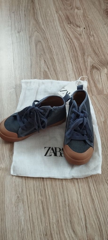 Ботіночки Zara 27.