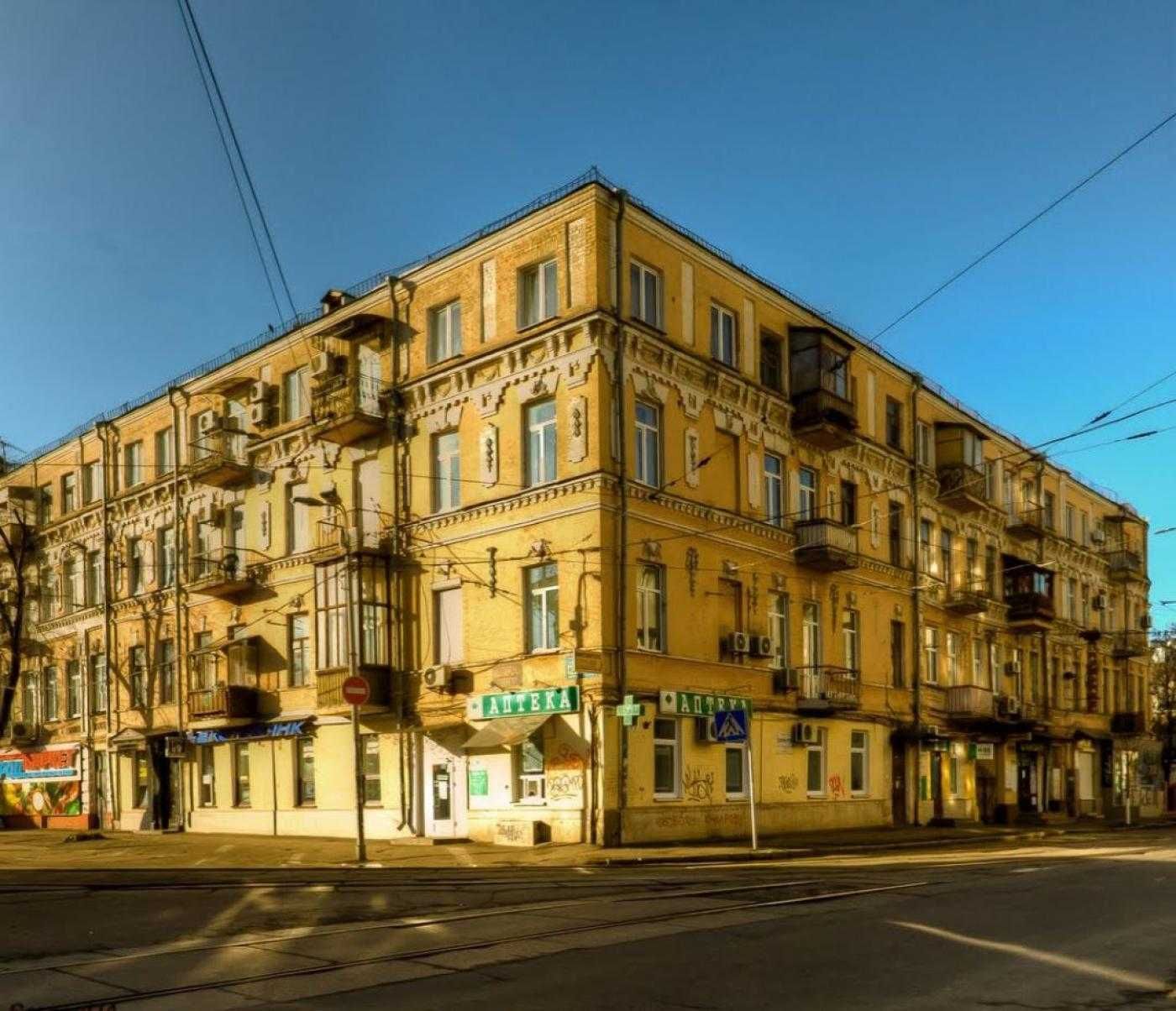 без% Оренда приміщення 200м2 Поділ. ст.метро Контрактова площа. Фасад