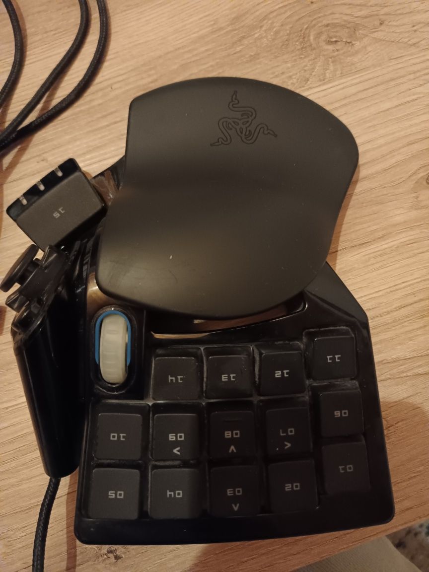 Klawiatura Razer Nostromo Keypad gamepad czarno-niebieska