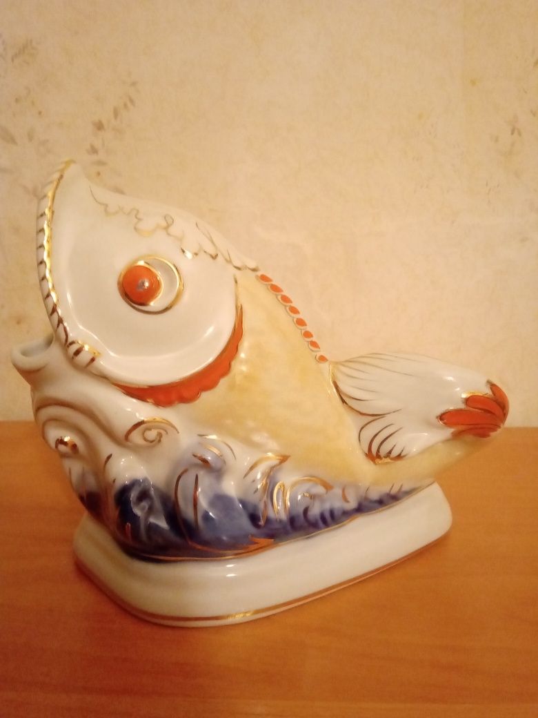 Ретро декор фарфоровая статуэтка рыба, пепельница, салфетница