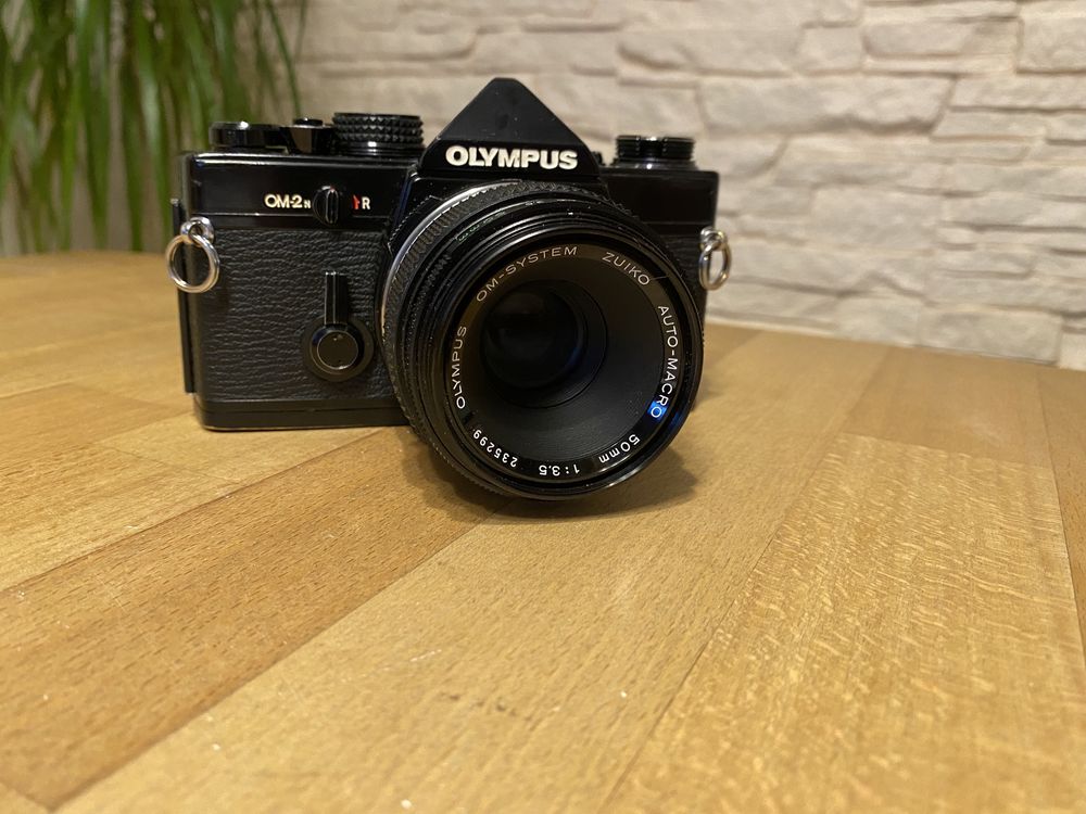 Olympus OM2n - 50mm f3.5 Macro, dokumenty, aparat analogowy