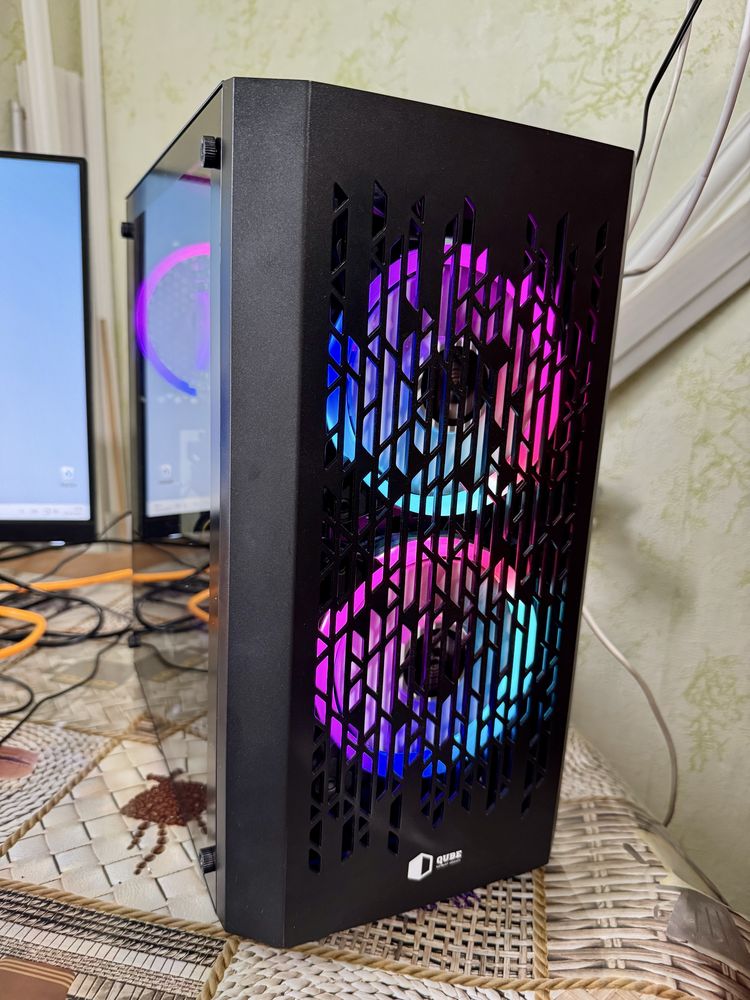 Ryzen 5 5500,rx 6600 xt ,32 gb,ssd 512 gb