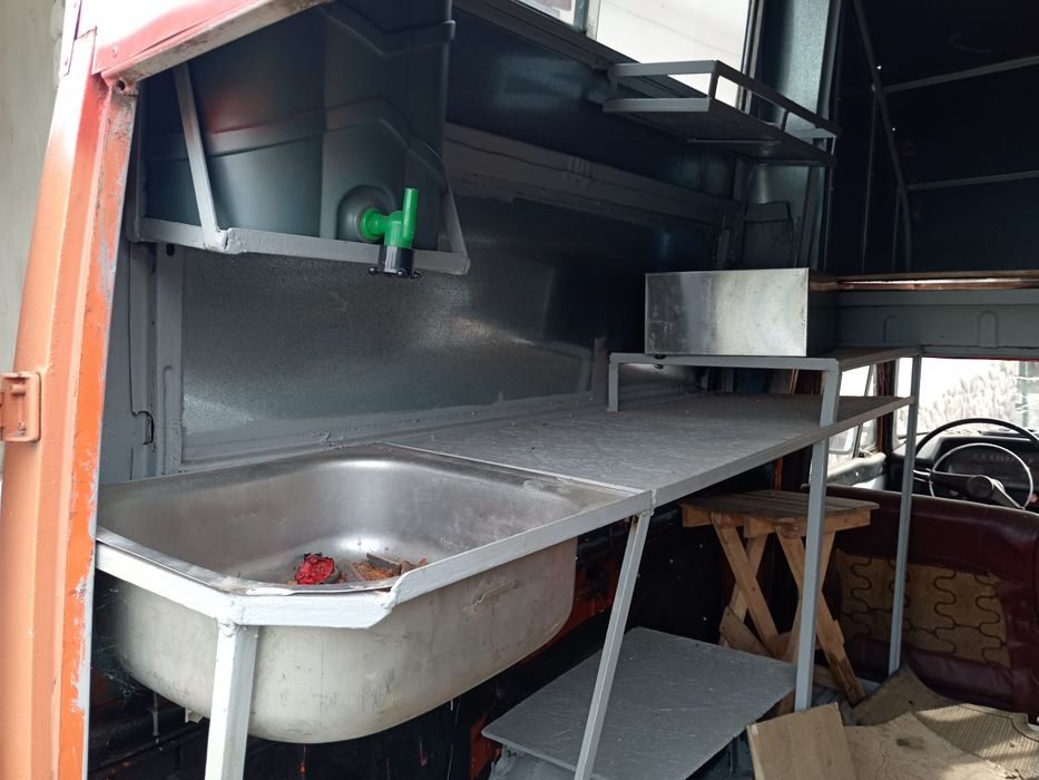 Продам фургон иж