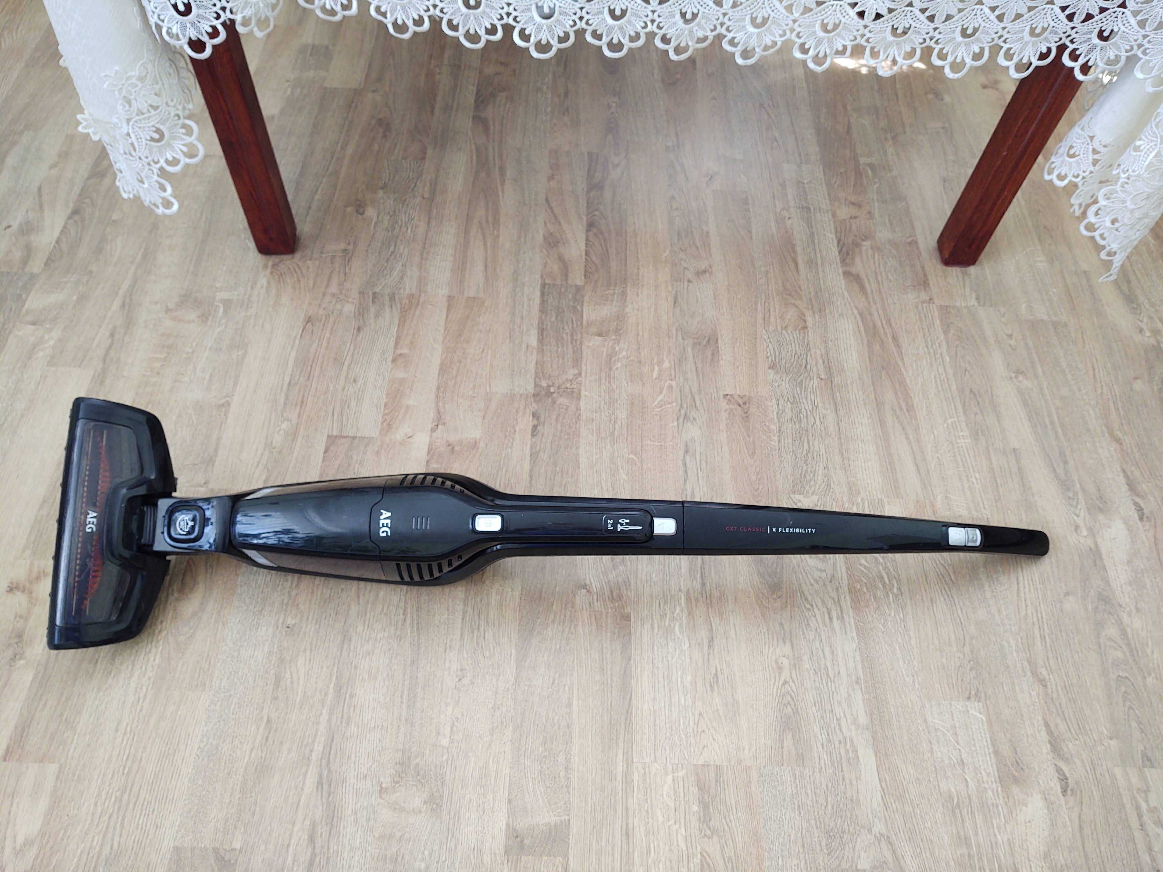 Бездротовий пилосос AEG CX7-1-30EB Classic X Flexibility 2в1 Німеччина