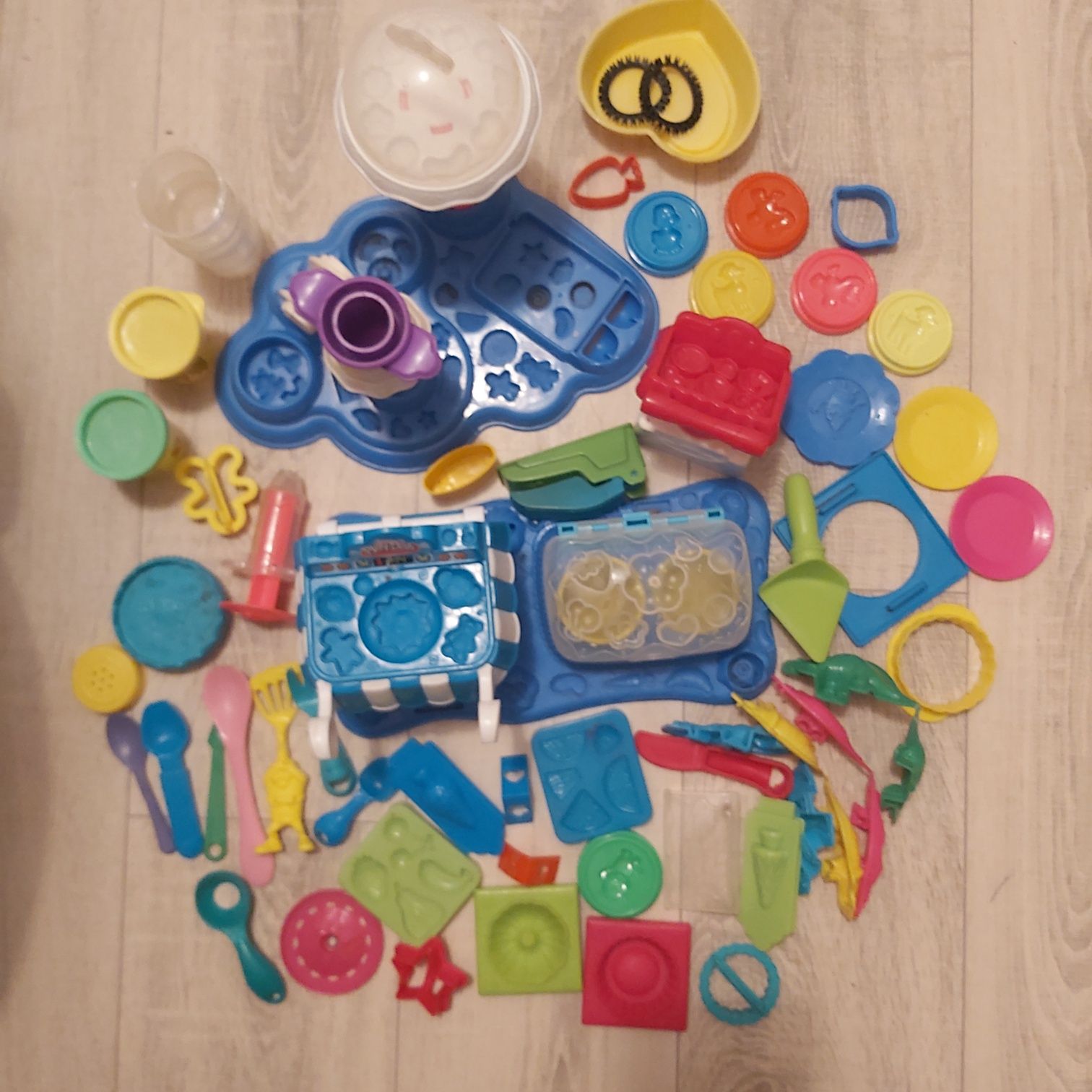 Duży zestaw PlayDoh kuchnia formy foremki ciasteczka